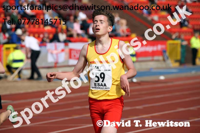 Junior boys 1500 metres, 2015 English Schools Track and Field Champs., Gateshead Stadium. Photo: David T. Hewitson/Sports for All Pics